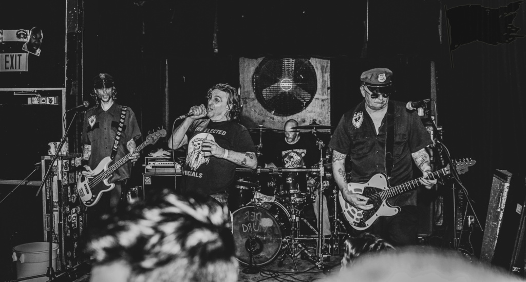 MDC Verbal Abuse Fang Blue Lagoon